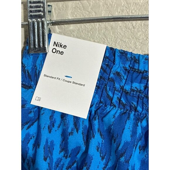 Nike Shorts Girls Medium Training Shorts Blue Pattern NEW - Picture 3 of 7